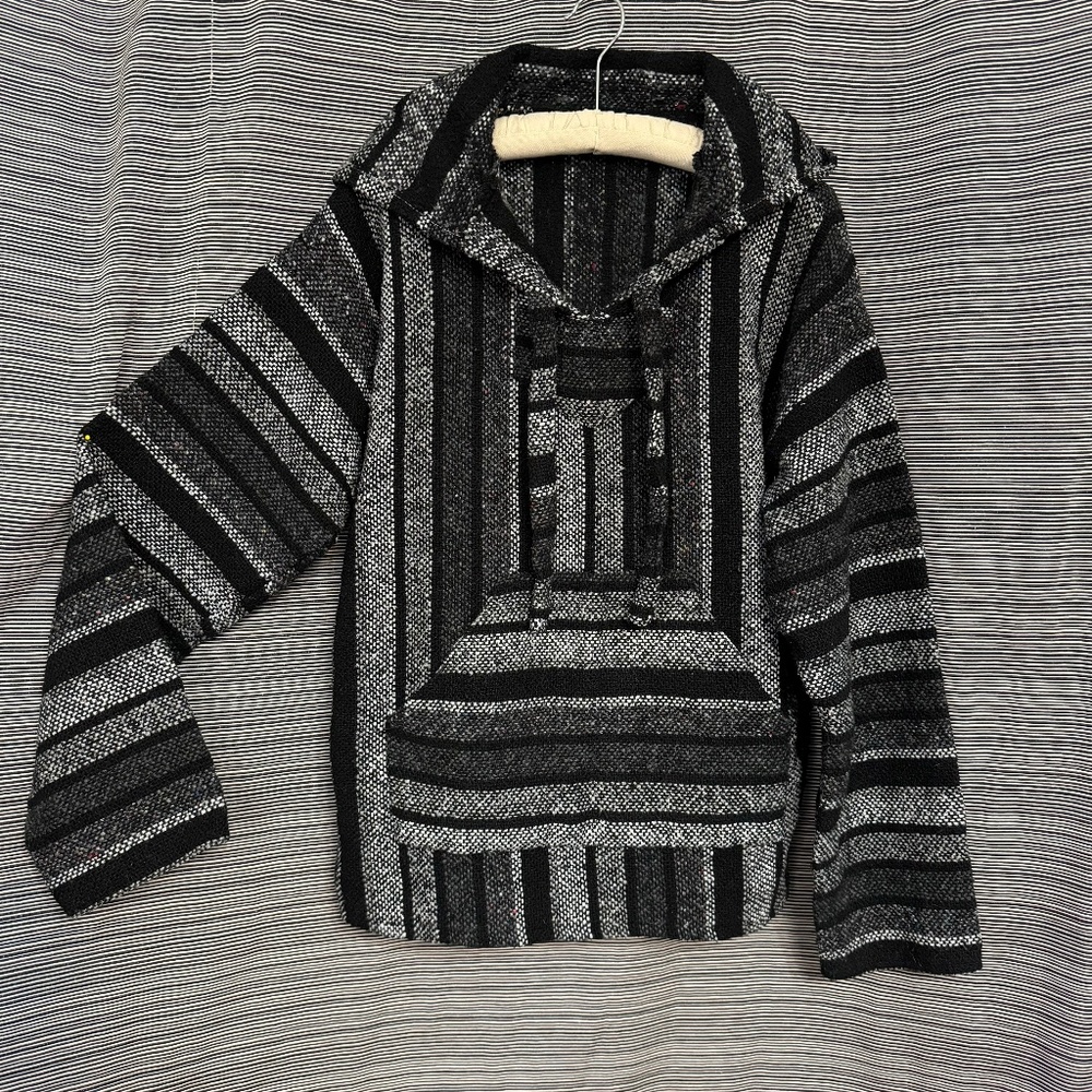 Black/Grey/White Striped Mexican Baja Surfer Hoodie in Size Large